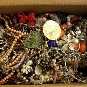 Junk Jewelry Lot 2 lbs ~